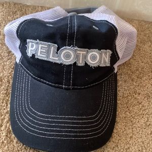 Peloton mesh snap back hat